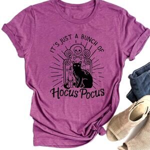 NWOT Hocus Pocus Lilac Short Sleeve‎ T-Shirt in Large